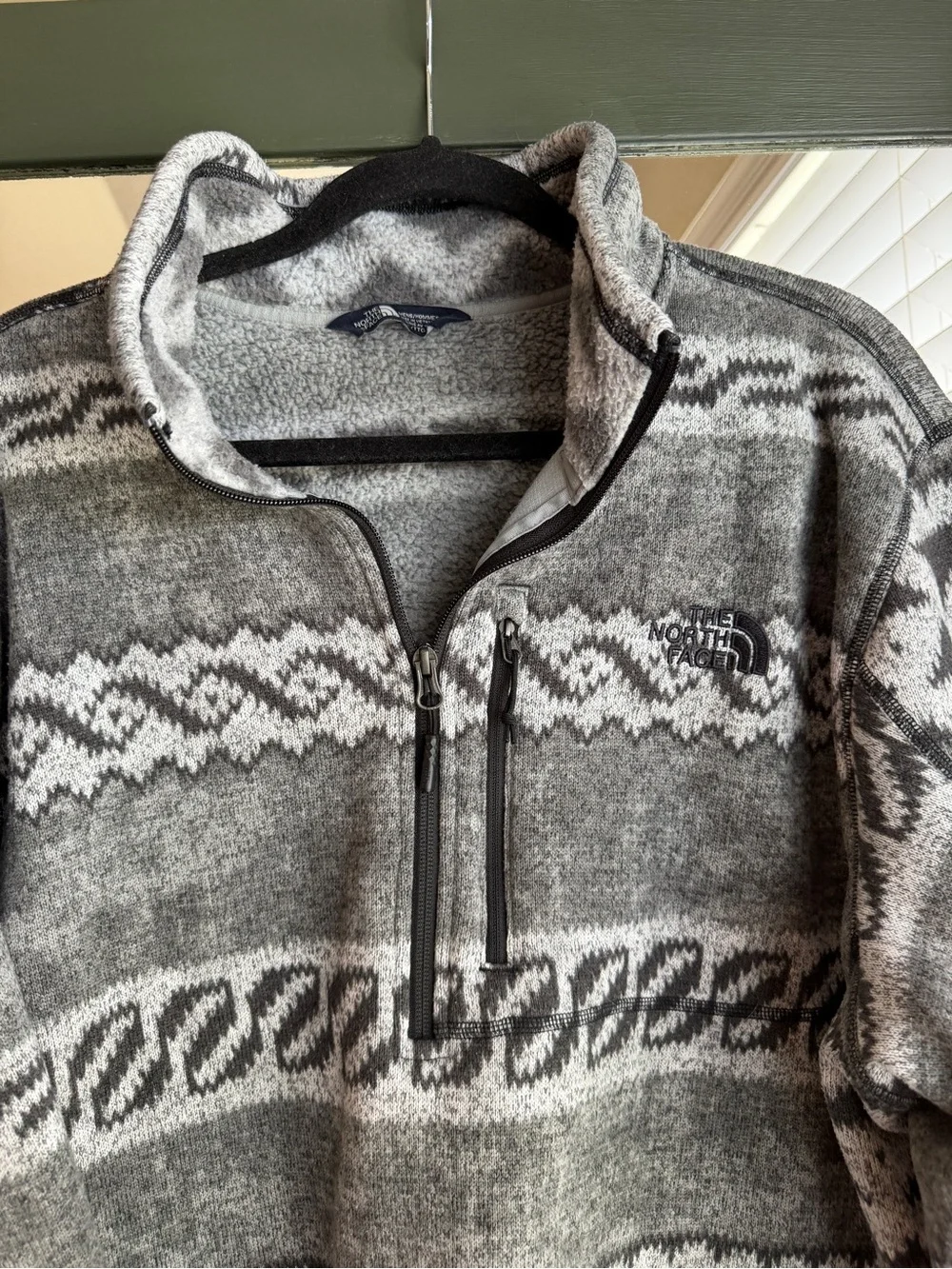 The North Face Gordon Lyons 1/4 Zip Fleece Pullover Mens XXL Gray Aztec Tribal